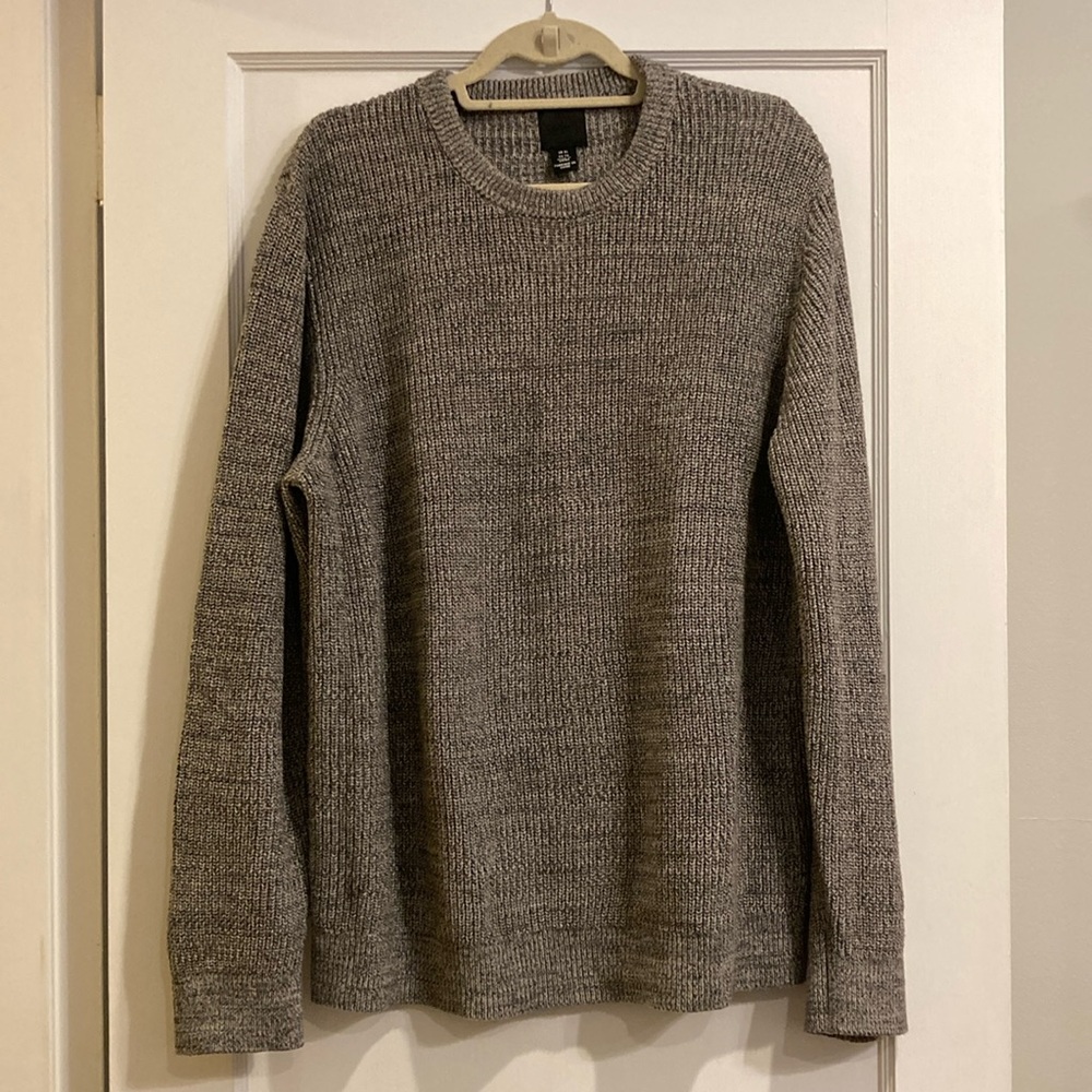 H&M men XL grey sweater in great condition super comfy 45% cotton